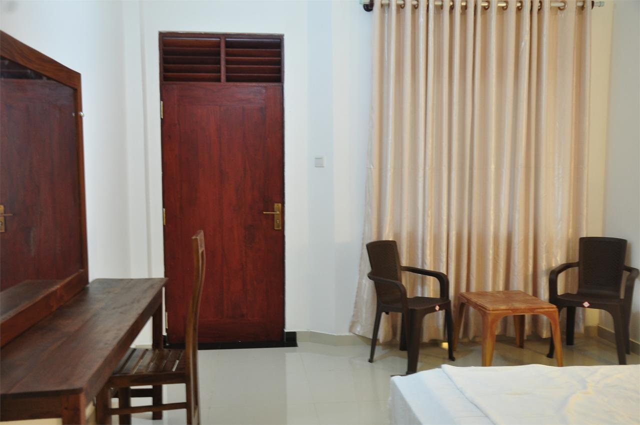 Ritz Gate Kalutara Hotel Luaran gambar